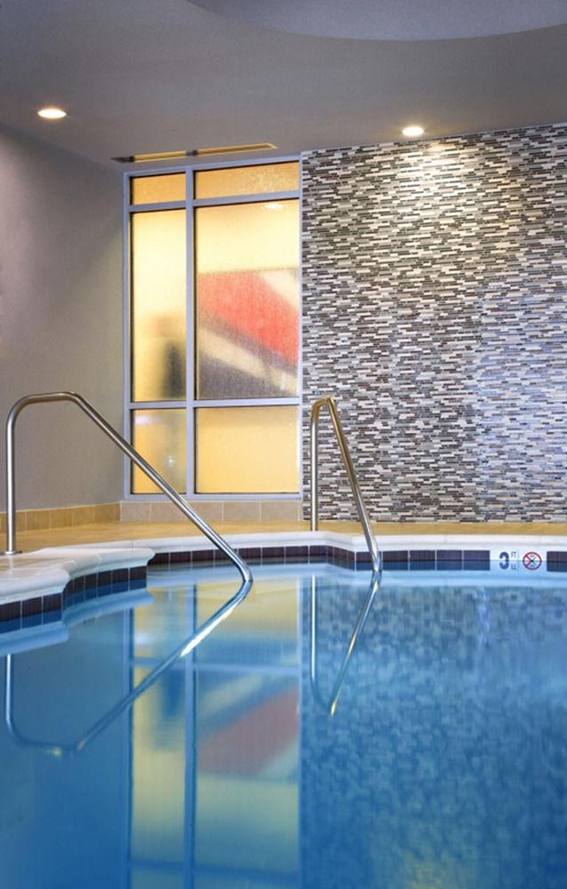 Springhill Suites By Marriott Columbus Osu Exterior photo