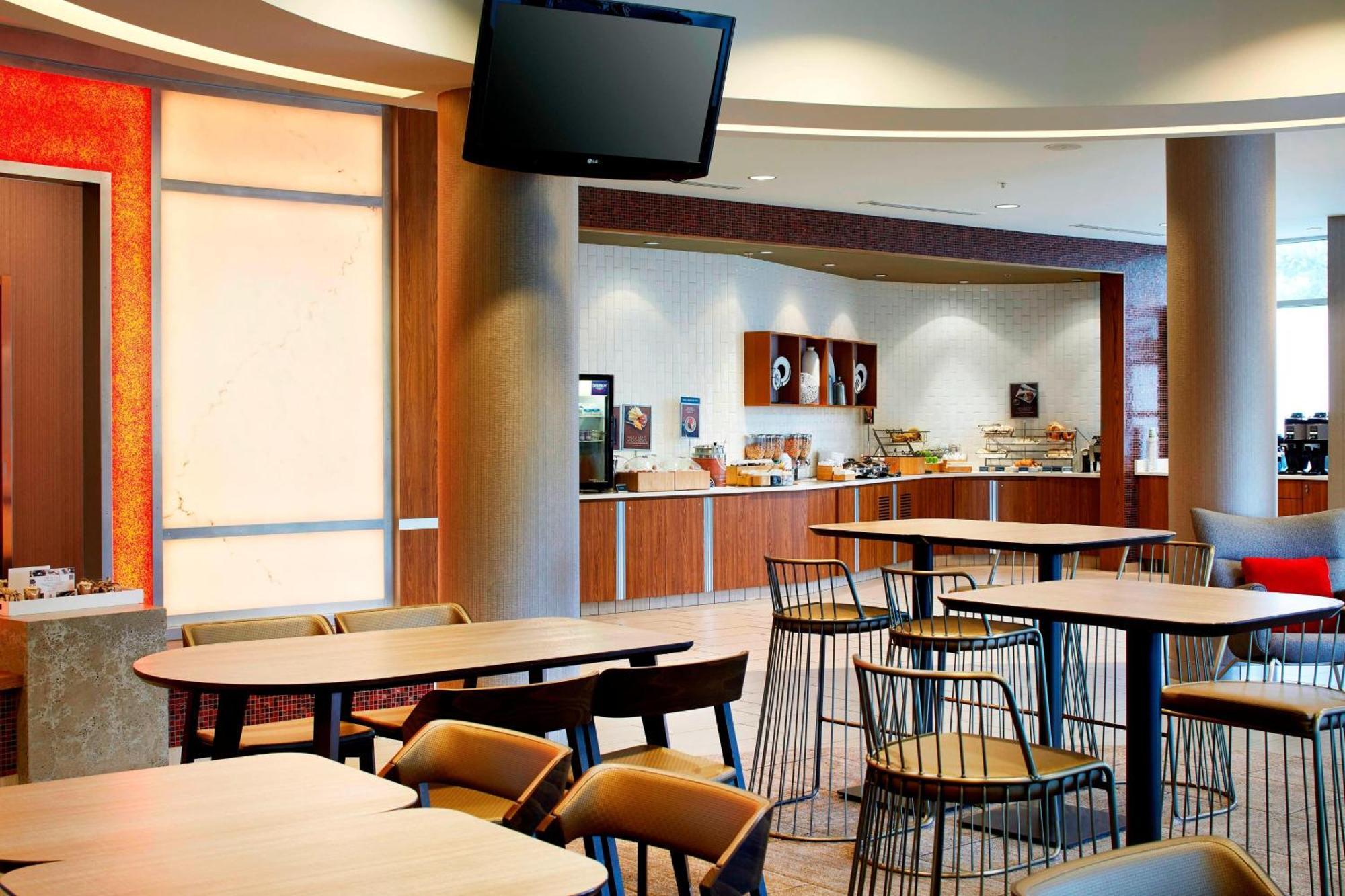 Springhill Suites By Marriott Columbus Osu Exterior photo