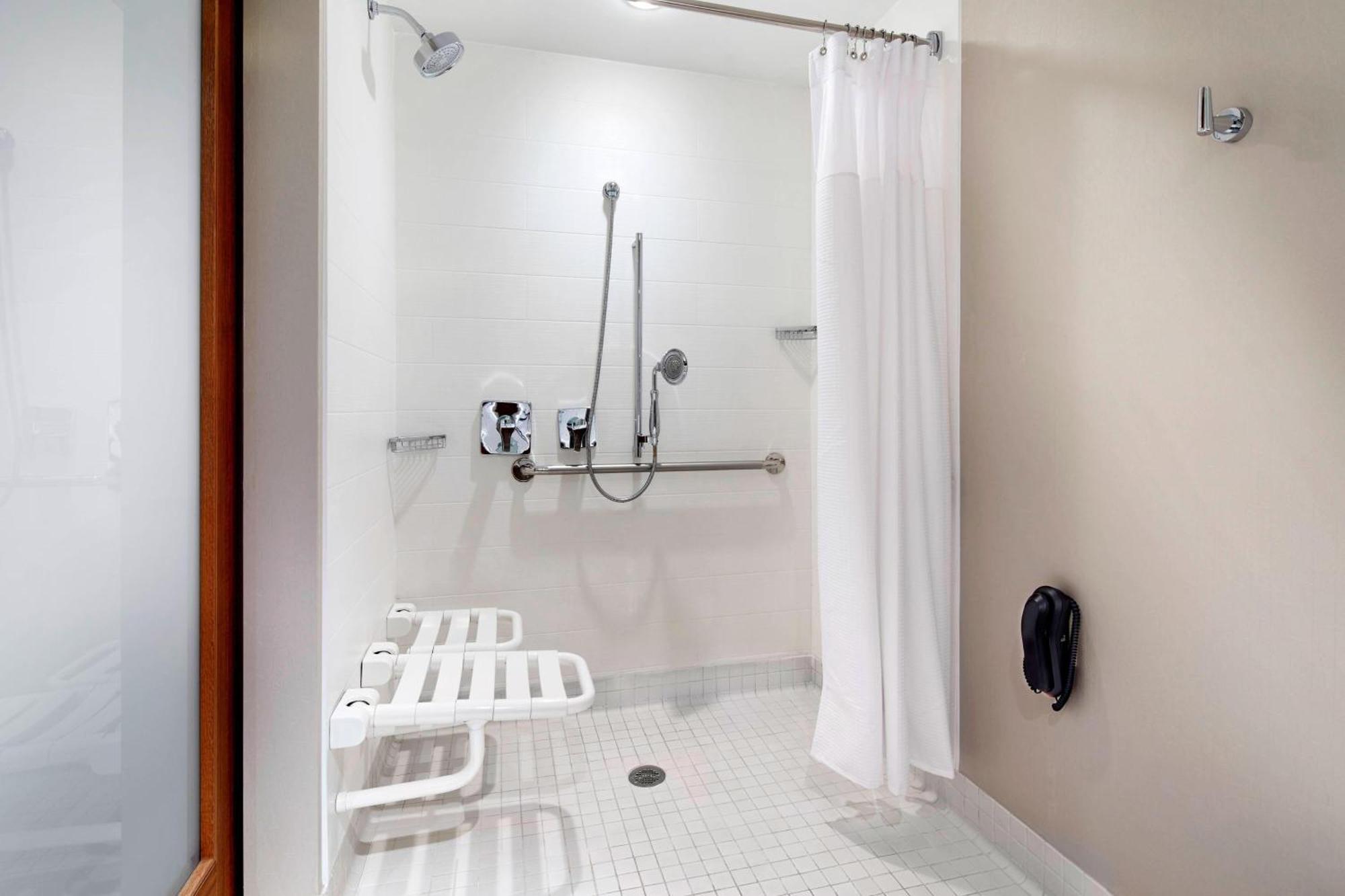 Springhill Suites By Marriott Columbus Osu Exterior photo